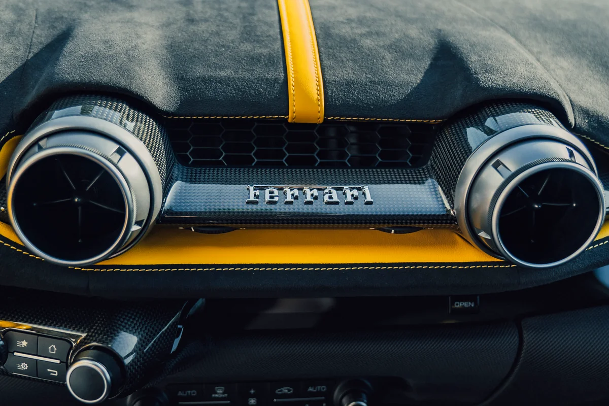 Ferrari 812 Competizione